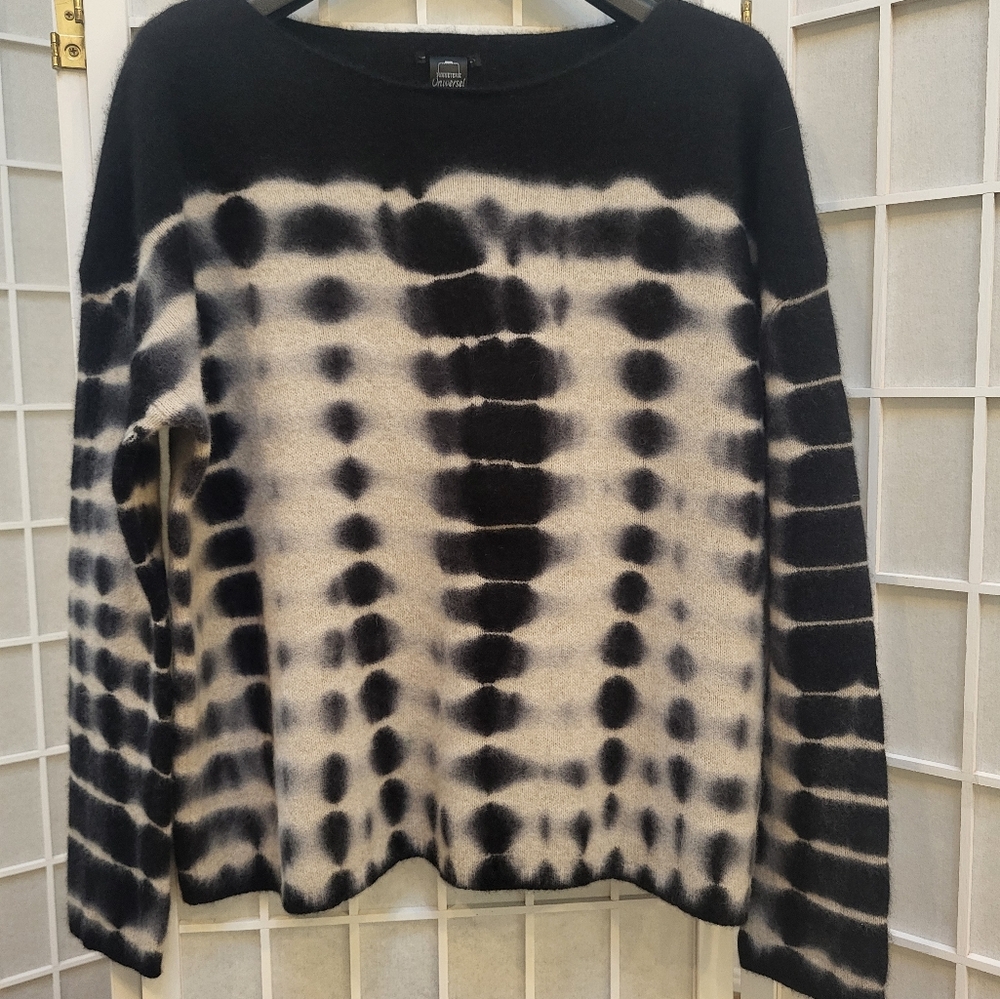 Wool-blend Sweater from France, EUC, Black & Cream, sz 0